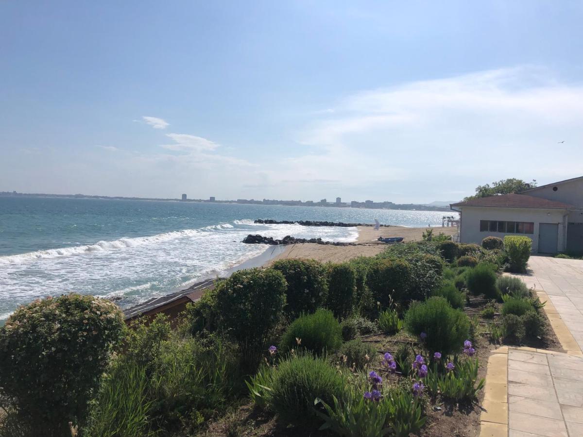 Apartment In Prestige Fort Beach Sveti Vlas Bagian luar foto